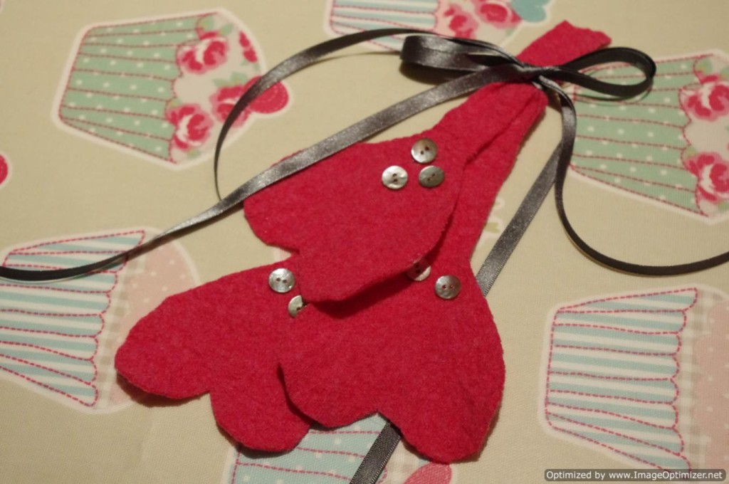 putting the final touches on your kissing mistletoe