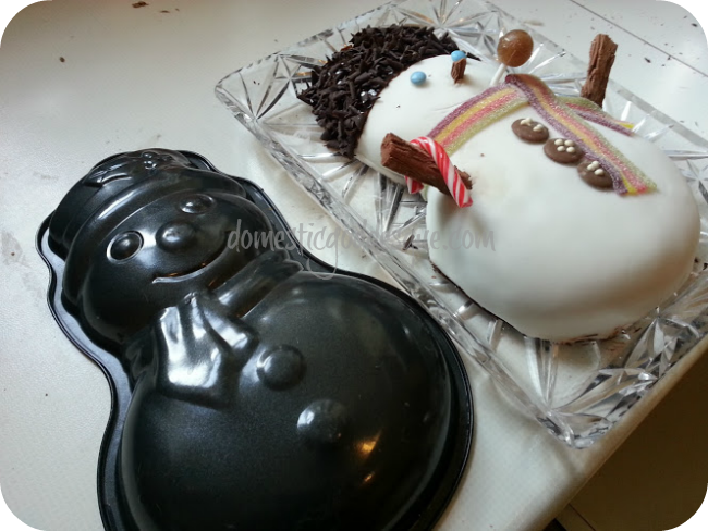 snowman cake tin