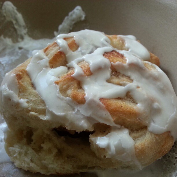 spiced apple breakfast buns