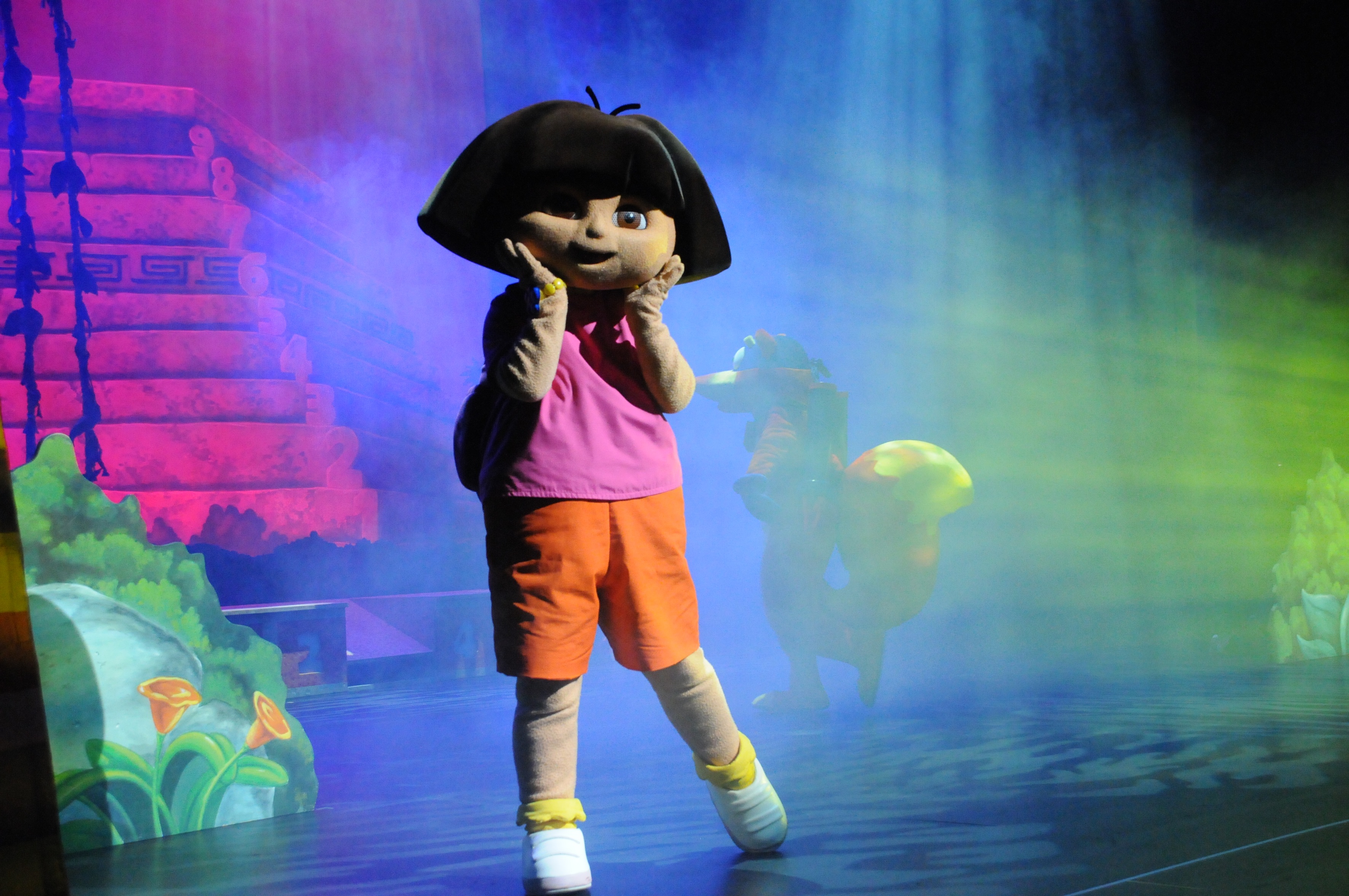 Nickelodeon's Dora The Explorer Live! Search for the City of Lost Toys1