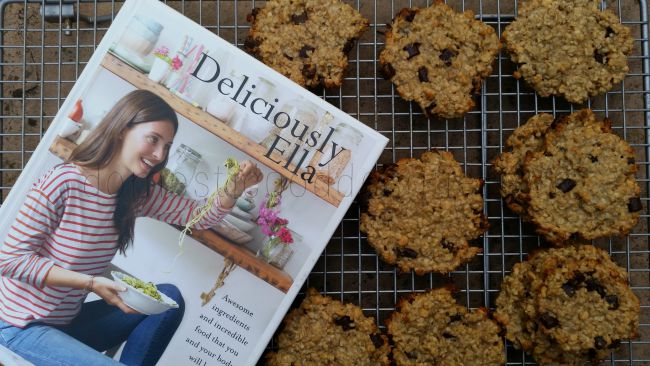 Deliciously Ella review oat cookies